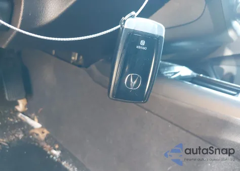 2016 Acura Rdx Advance Package z USA, uszkodzony, nr VIN 5J8TB4H78GL012388